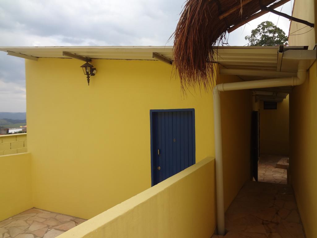 Pousada B & B Águas de Lindóia エクステリア 写真